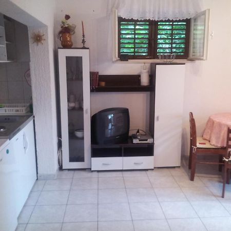 Appartement Zora à Seget Vranjica Extérieur photo