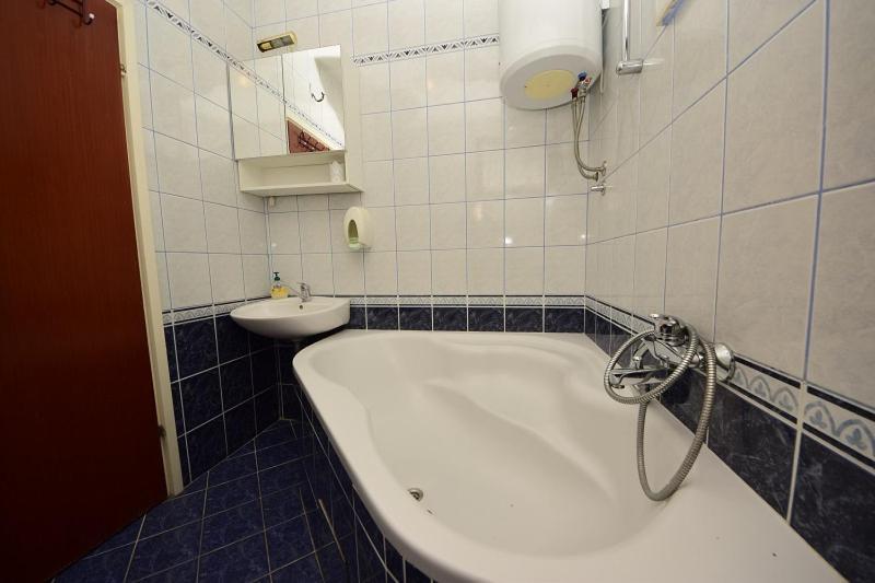 Appartement Zora à Seget Vranjica Extérieur photo