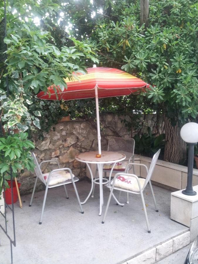 Appartement Zora à Seget Vranjica Extérieur photo